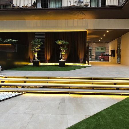 Apartamenticos Plaza Del Pilar I 萨拉戈萨 外观 照片